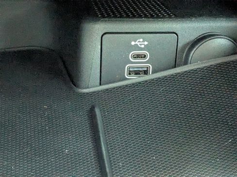 New 2026 Ford Escape SE image 25