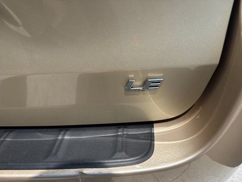 Used 2013 Toyota Sienna LE FWD image 44