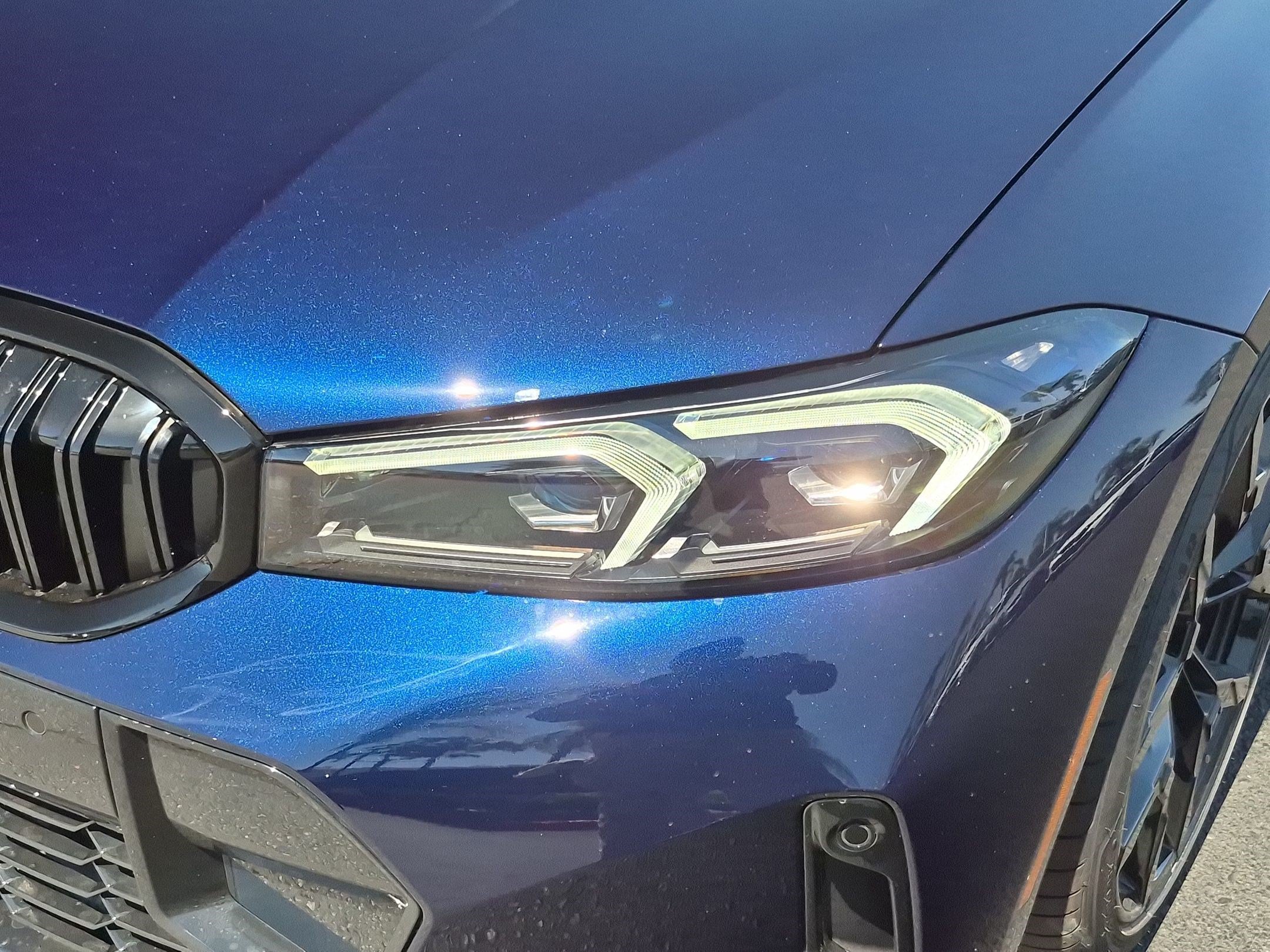 New 2026 BMW 330i Sedan w/ M Sport Package RWD image 6