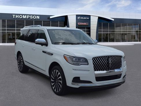 Used 2022 Lincoln Navigator Black Label AWD/4WD image 1