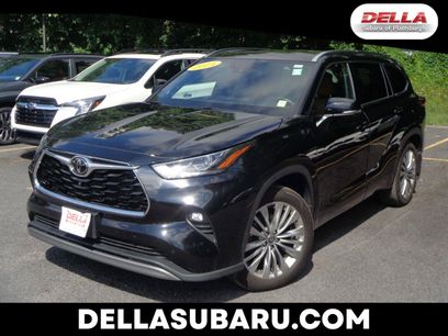 Used 2024 Toyota Highlander Platinum