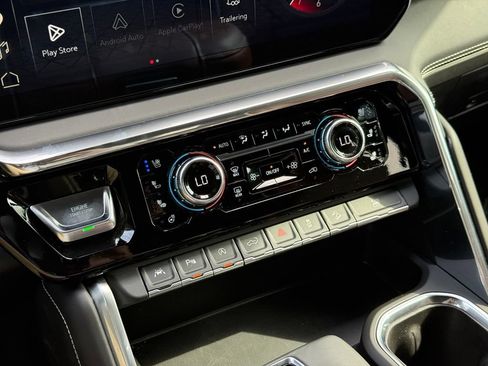 Used 2024 GMC Sierra 1500 Denali Ultimate AWD/4WD image 36