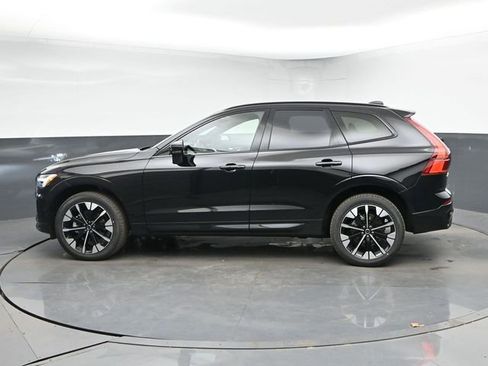 New 2026 Volvo XC60 B5 Plus w/ Protection Package Premier AWD/4WD image 6