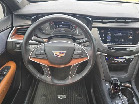 Used 2024 Cadillac XT5 Premium Luxury w/ Technology Package FWD image 15