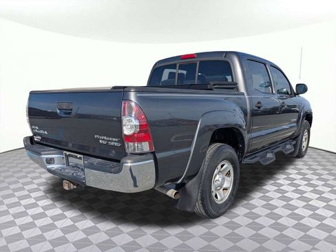 Used 2013 Toyota Tacoma PreRunner w/ SR5 Pkg RWD image 3