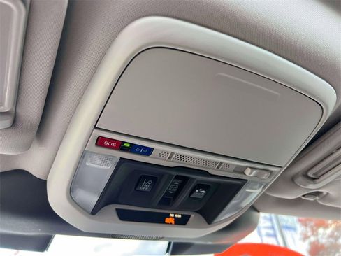 Used 2022 Subaru Forester Touring image 33