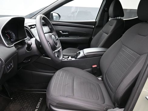 Certified 2024 Hyundai Santa Cruz SEL image 10