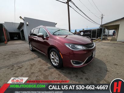 Certified 2017 Chrysler Pacifica Limited