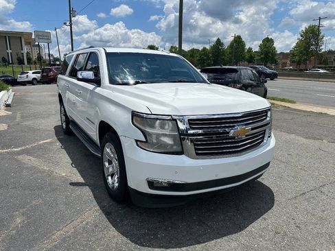 Used 2016 Chevrolet Suburban LTZ RWD image 10