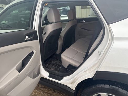 Used 2021 Hyundai Tucson Value w/ Cargo Package image 8