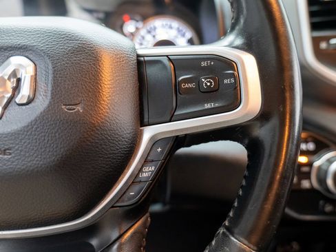 Used 2020 RAM 1500 Big Horn AWD/4WD image 39