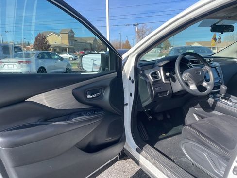 Used 2017 Nissan Murano S image 17