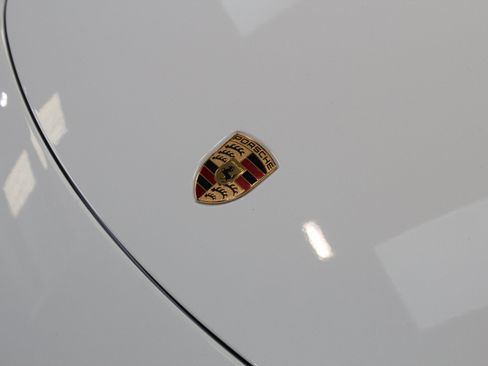 Used 2021 Porsche 718 Boxster w/ Premium Package RWD image 13