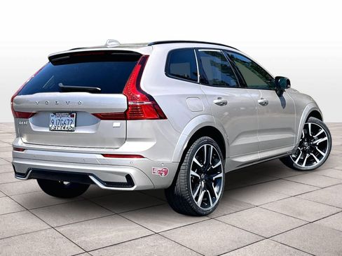 Used 2024 Volvo XC60 T8 Ultimate w/ Protection Package Premier AWD/4WD image 16