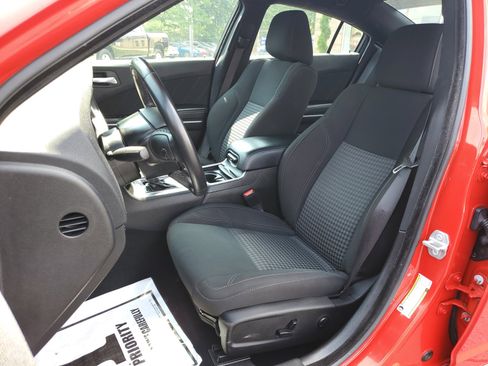 Used 2023 Dodge Charger SXT image 17