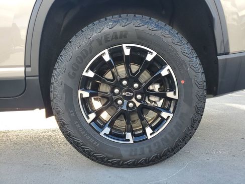 New 2026 Chevrolet Traverse Z71 w/ Driver Confidence Package image 5