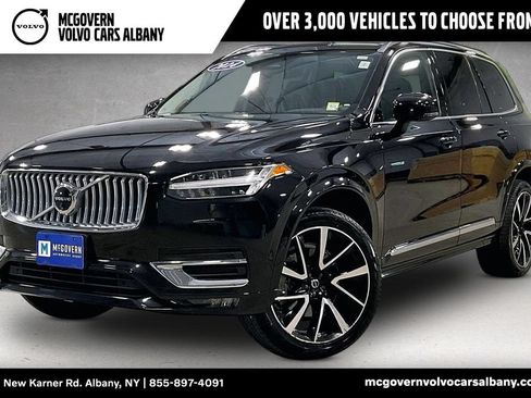 Certified 2024 Volvo XC90 B5 Plus AWD/4WD image 1