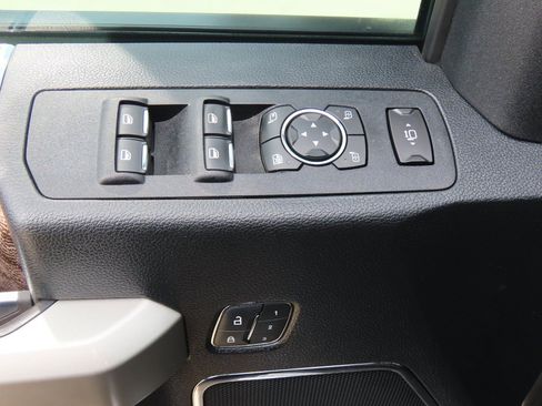 Used 2019 Ford F250 Lariat w/ Lariat Ultimate Package image 26