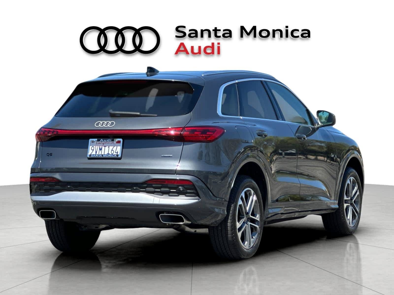Used 2025 Audi Q5 Premium w/ Premium Plus AWD/4WD image 2