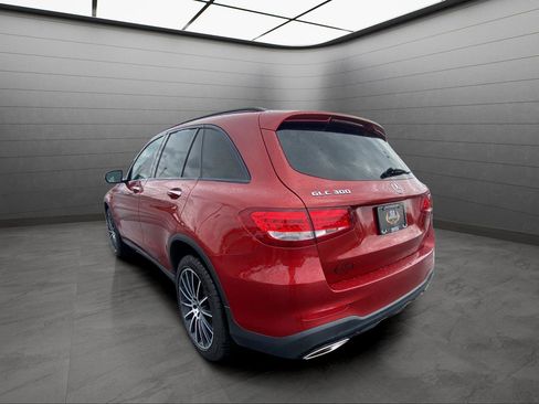 Used 2019 Mercedes-Benz GLC 300 4MATIC image 25