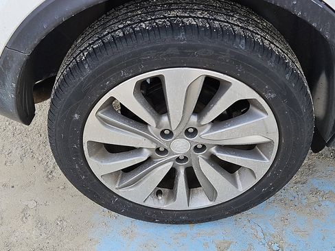 Used 2017 Buick Encore Preferred image 8