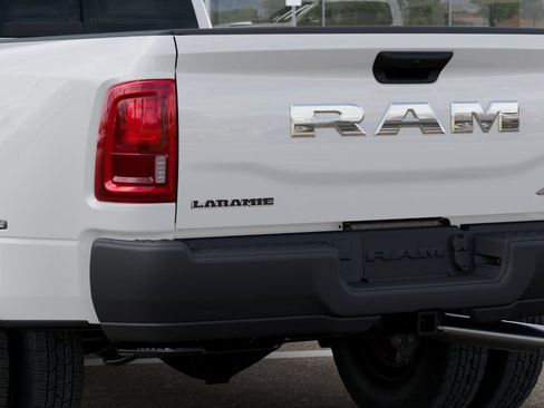 New 2026 RAM 3500 Laramie AWD/4WD image 13