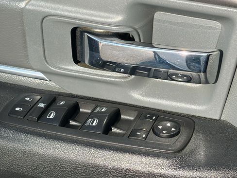 Used 2022 RAM 1500 Classic SLT w/ Electronics Group AWD/4WD image 15