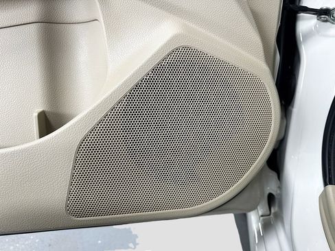 Used 2015 Subaru Impreza 2.0i Sport Premium image 16