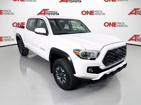 Certified 2020 Toyota Tacoma TRD Off-Road image 1