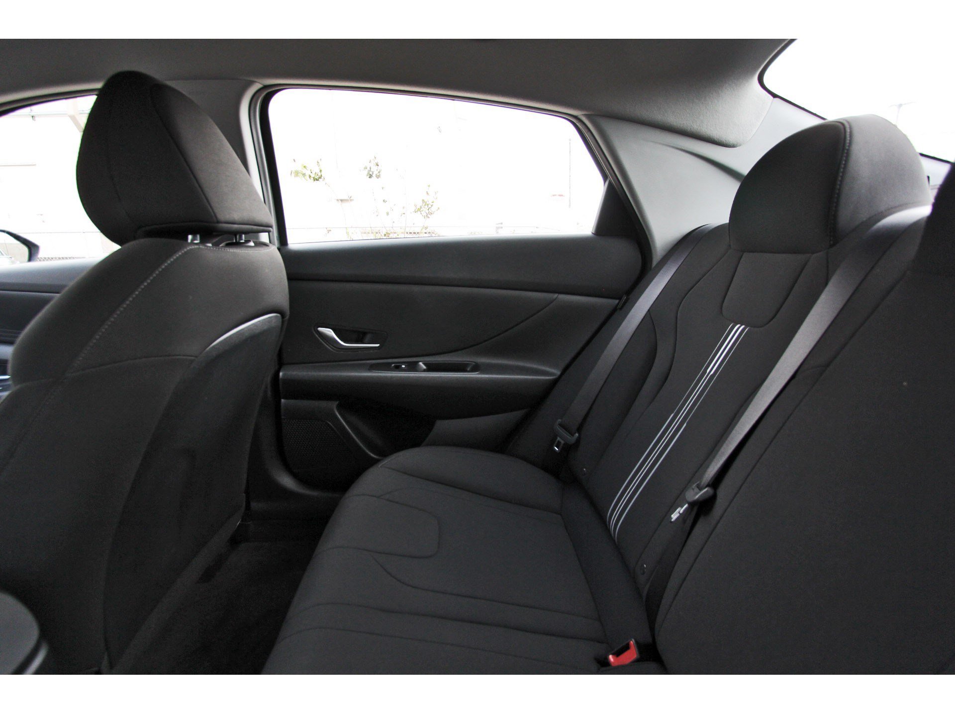 Used 2024 Hyundai Elantra SEL FWD image 12