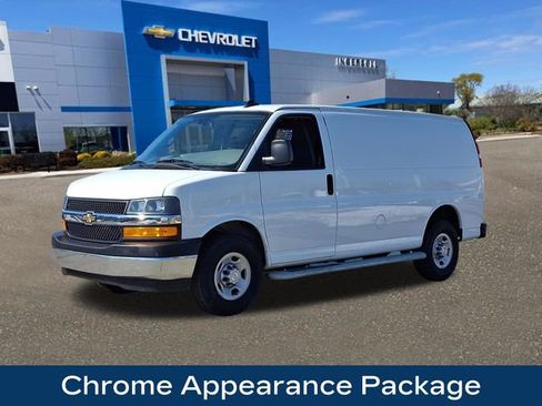 Used 2024 Chevrolet Express 2500 w/ Driver Convenience Package image 4