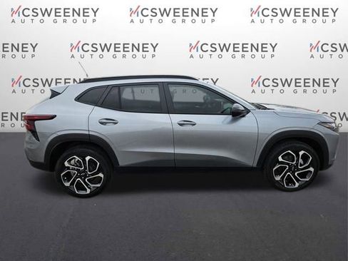 New 2026 Chevrolet Trax RS w/ Sunroof Package image 6