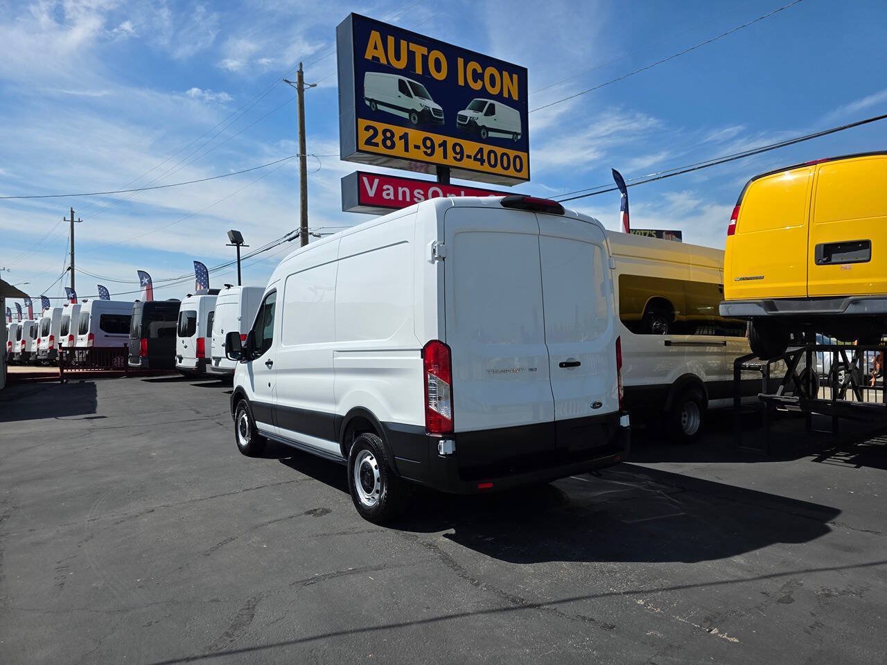 Used 2023 Ford Transit 150 Medium Roof RWD image 26