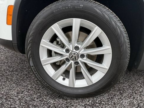 Used 2018 Volkswagen Tiguan Limited FWD image 14