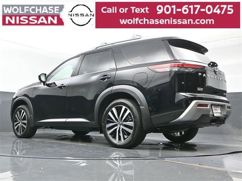 Used 2025 Nissan Pathfinder Platinum w/ Cargo Package image 23