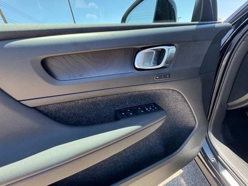 Used 2025 Volvo EX40 Core w/ Climate Package AWD/4WD image 11