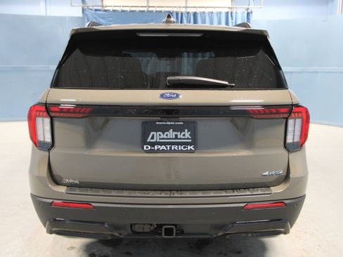 New 2026 Ford Explorer ST-Line w/ ST-Line Street Pack image 27