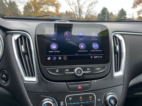 Used 2019 Chevrolet Malibu LT image 18