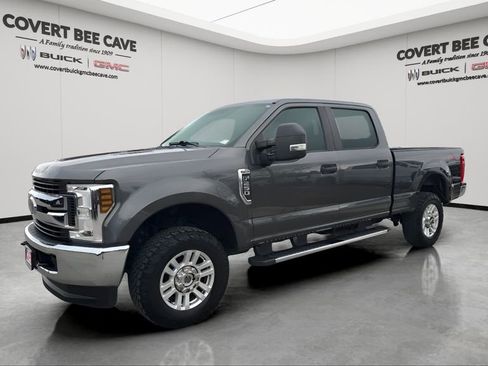 Used 2019 Ford F250 XL w/ STX Appearance Package image 3