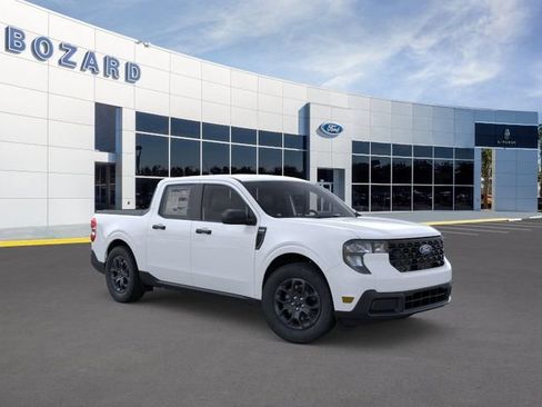 New 2025 Ford Maverick XLT w/ Equipment Group 302A AWD/4WD image 9