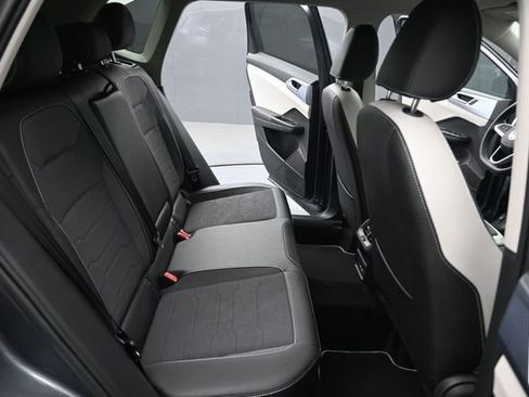 New 2026 Volkswagen Taos SE FWD image 16