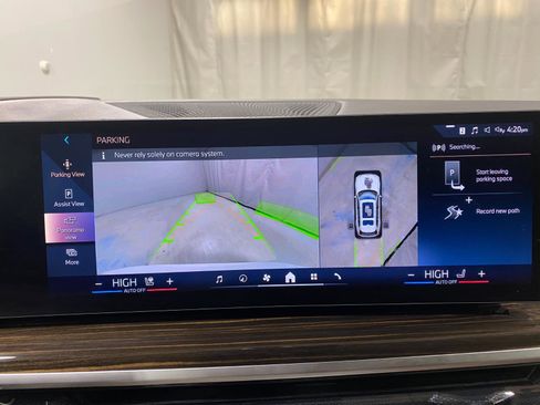 Certified 2025 BMW X7 xDrive40i w/ Premium Package image 12