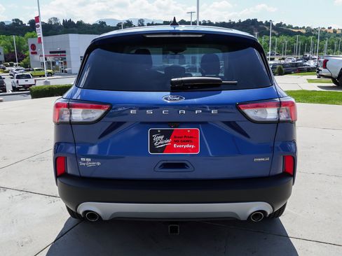 Used 2022 Ford Escape SE w/ Convenience Package AWD/4WD image 7