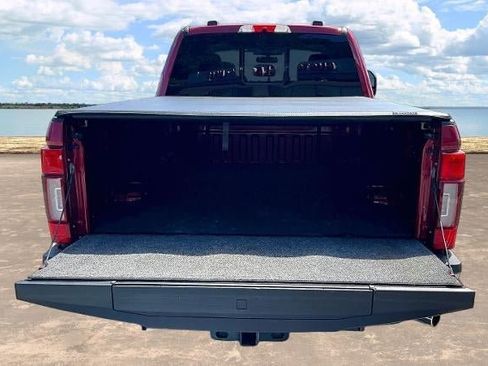 Used 2021 Ford F250 Lariat w/ Lariat Ultimate Package AWD/4WD image 7
