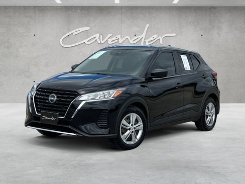 Certified 2022 Nissan Kicks S FWD image 1