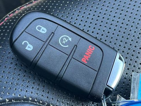 Used 2018 Dodge Journey GT w/ Driver Convenience Group AWD/4WD image 10