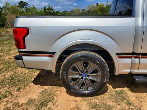 Used 2018 Ford F150 Lariat image 11