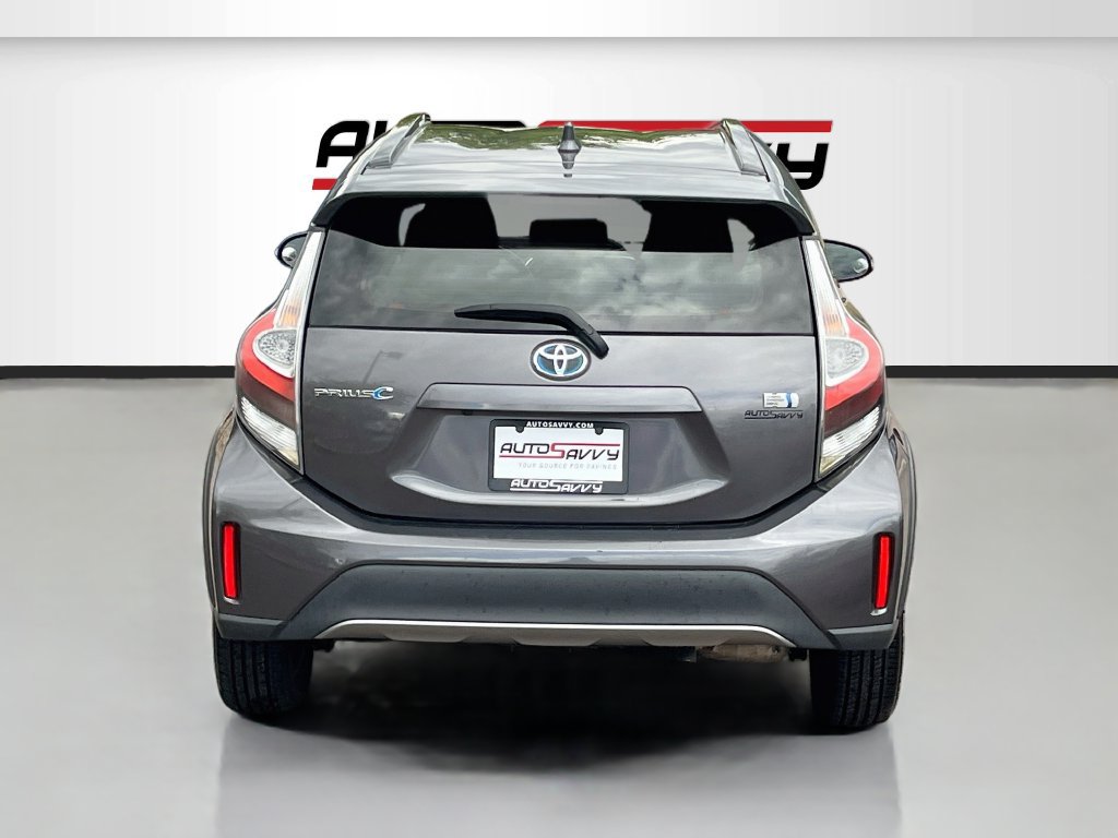 Used 2018 Toyota Prius C Two FWD image 6