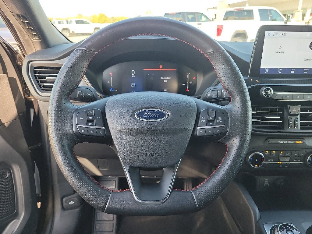 Used 2025 Ford Escape ST-Line FWD image 19
