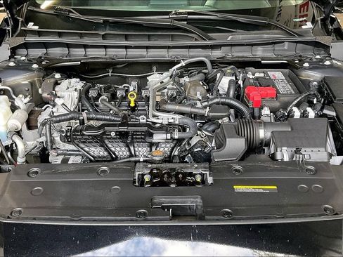 Used 2025 Nissan Altima 2.5 SV FWD image 26